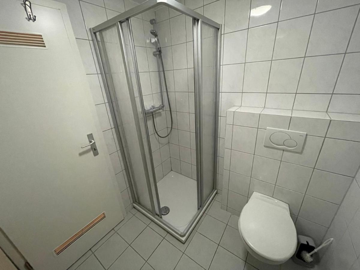 Beny Hotel Restaurant Хертинген Экстерьер фото
