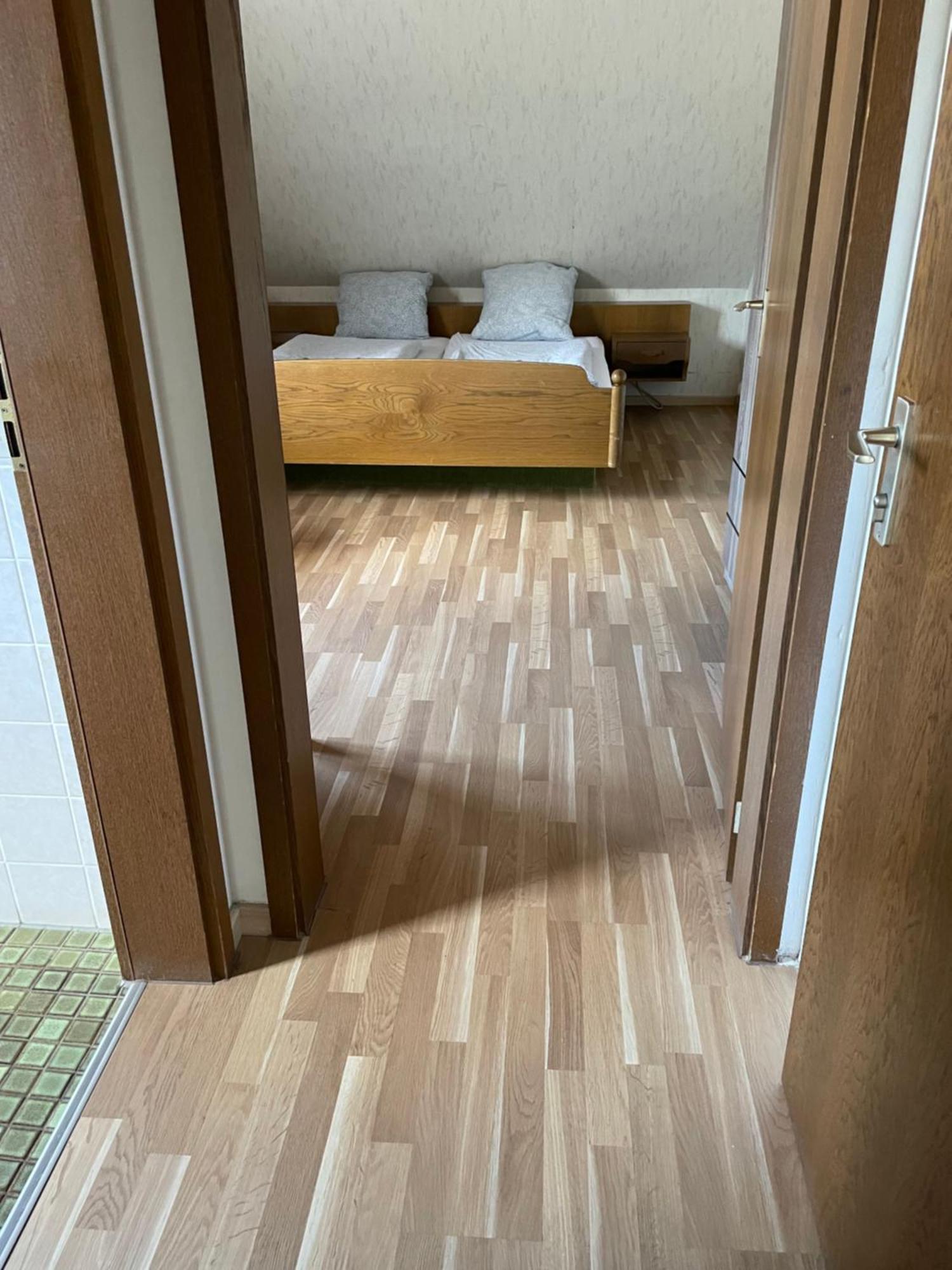 Beny Hotel Restaurant Хертинген Экстерьер фото